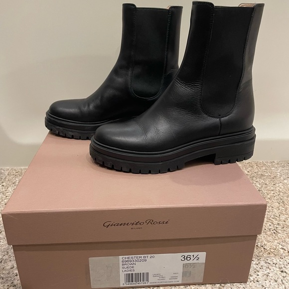Gianvitto Rossi Chelsea Boot - Picture 1 of 5